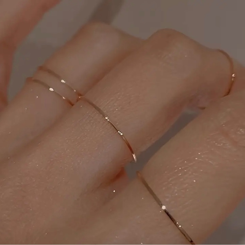 Delicate ring set